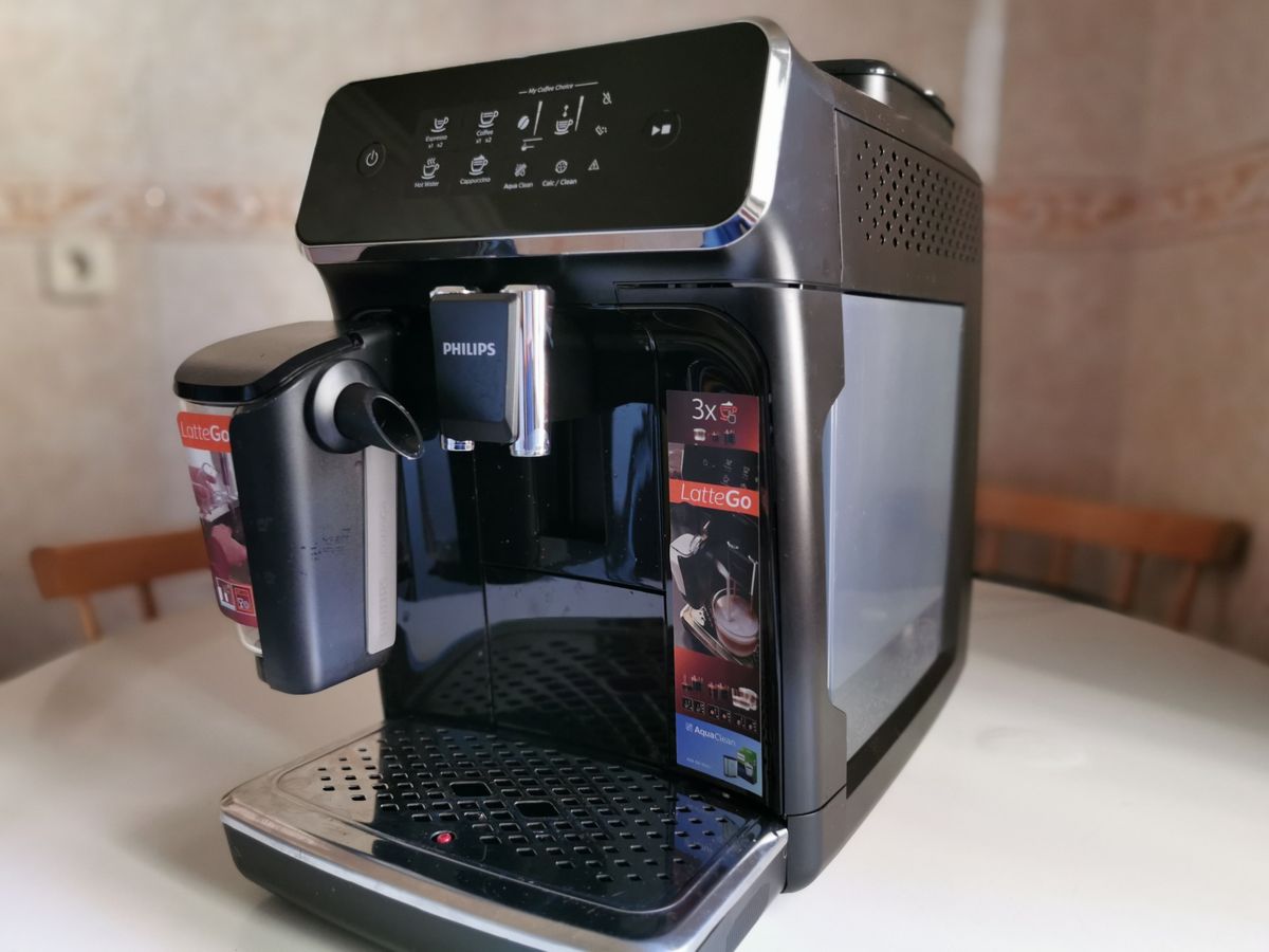 Philips serie 2200: así es la cafetera con más valoraciones en