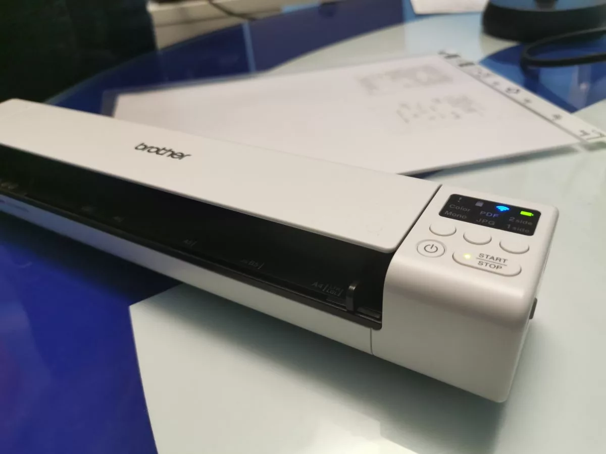 Brother DS-940DW - scanner de documents A4 - portable - USB 3.0