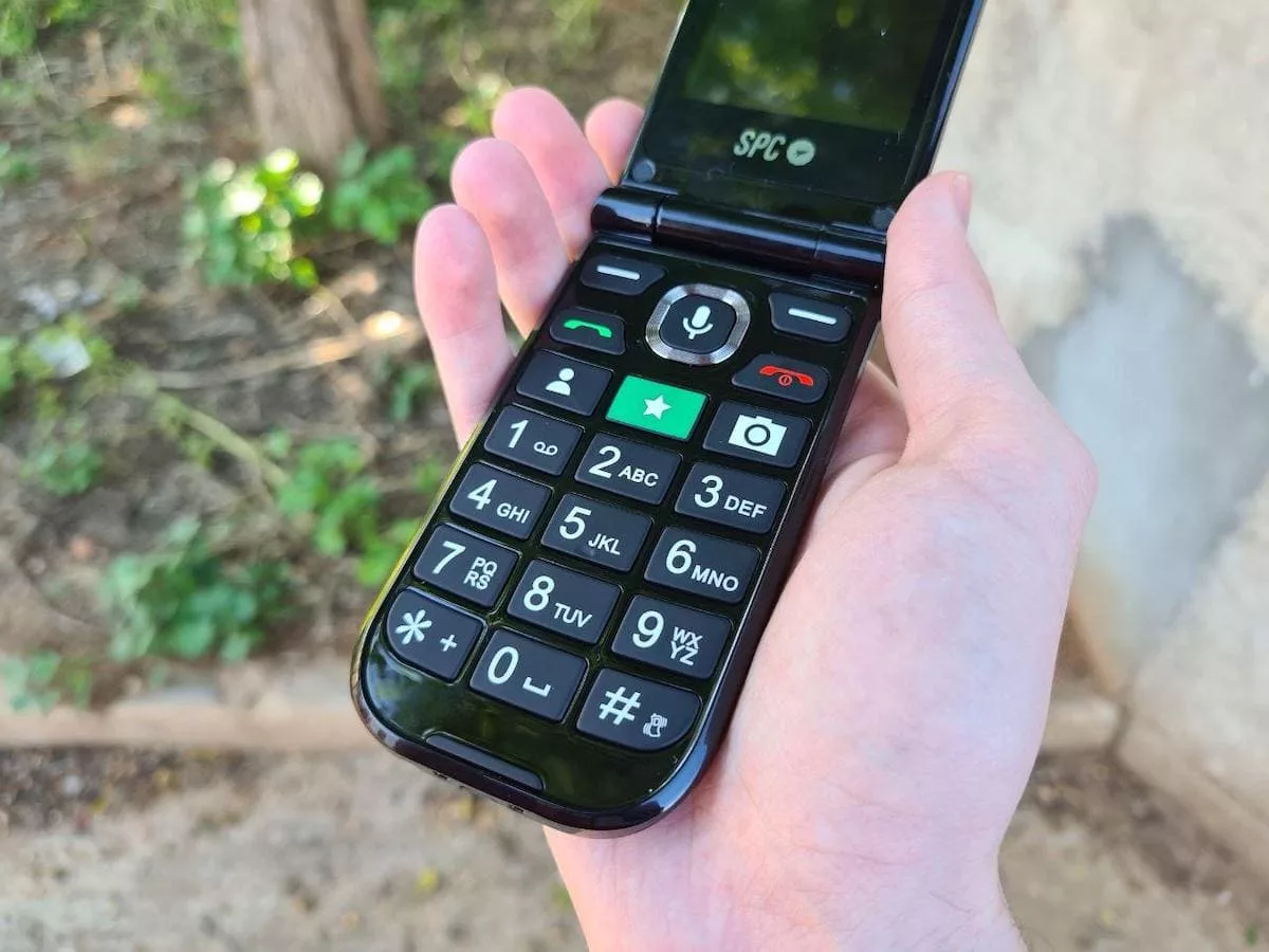 SPC renueva su teléfono móvil para mayores con WhatsApp y lanza JASPER 2  4G: ROM de 8 GB y compatible con todos los audífonos - Agencia de  comunicación de tecnología, Madrid, España