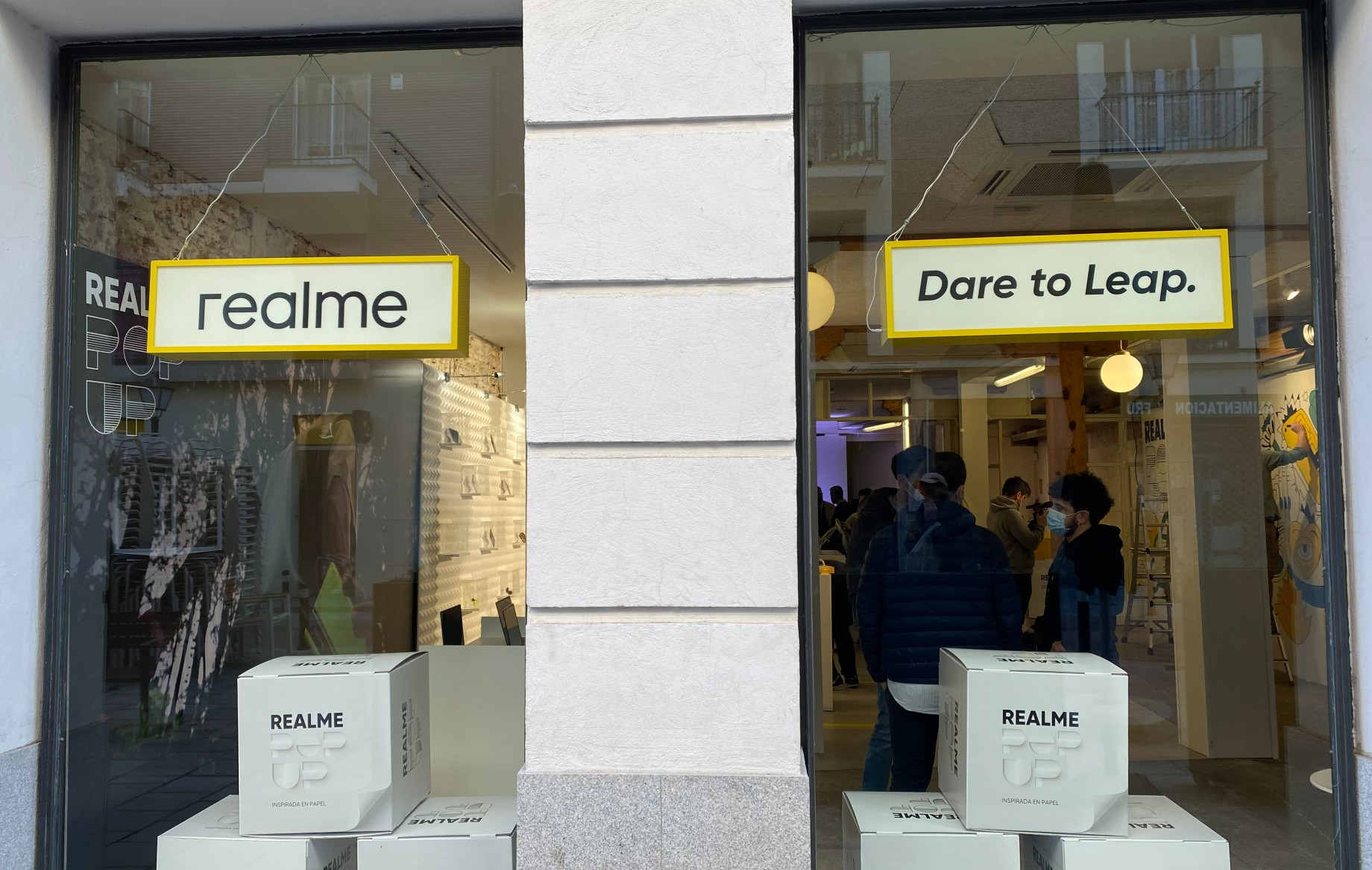 Horario y dirección de la primera tienda de realme en Madrid