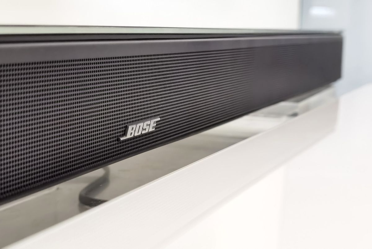 Ahora puedes conseguir la barra de sonido Bose Soundbar 900 con un